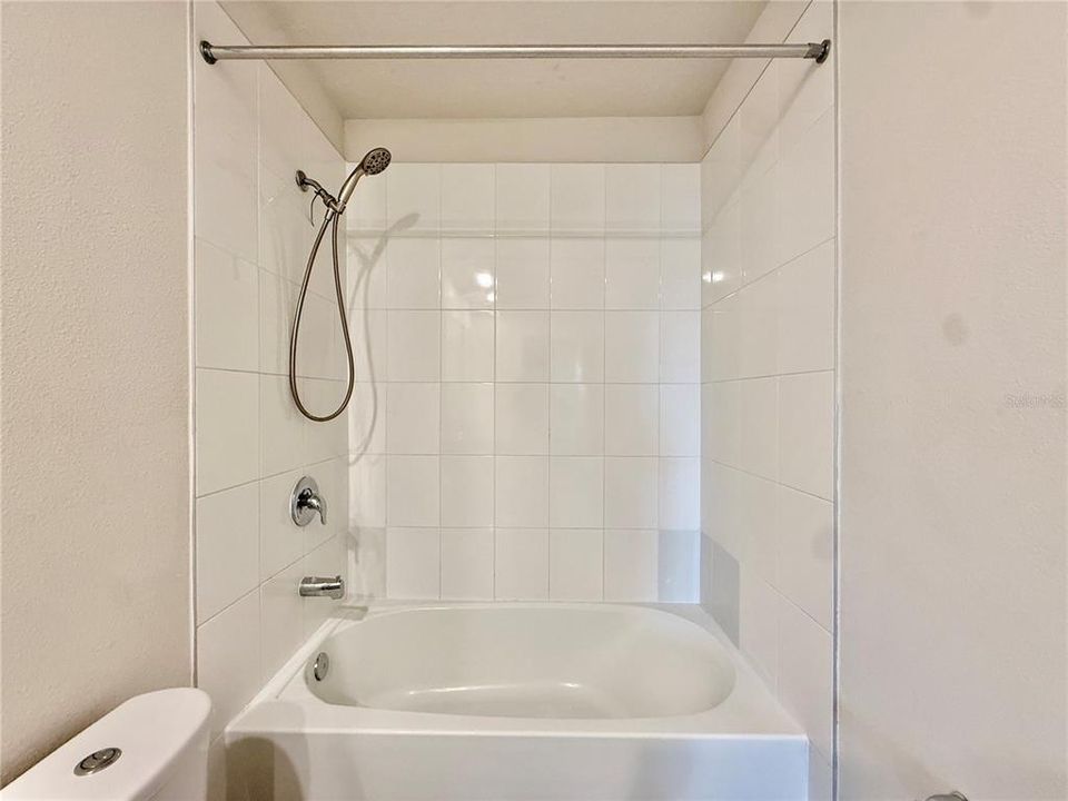 На продажу: $365,000 (4 спален, 2 ванн, 2167 Квадратных фут)