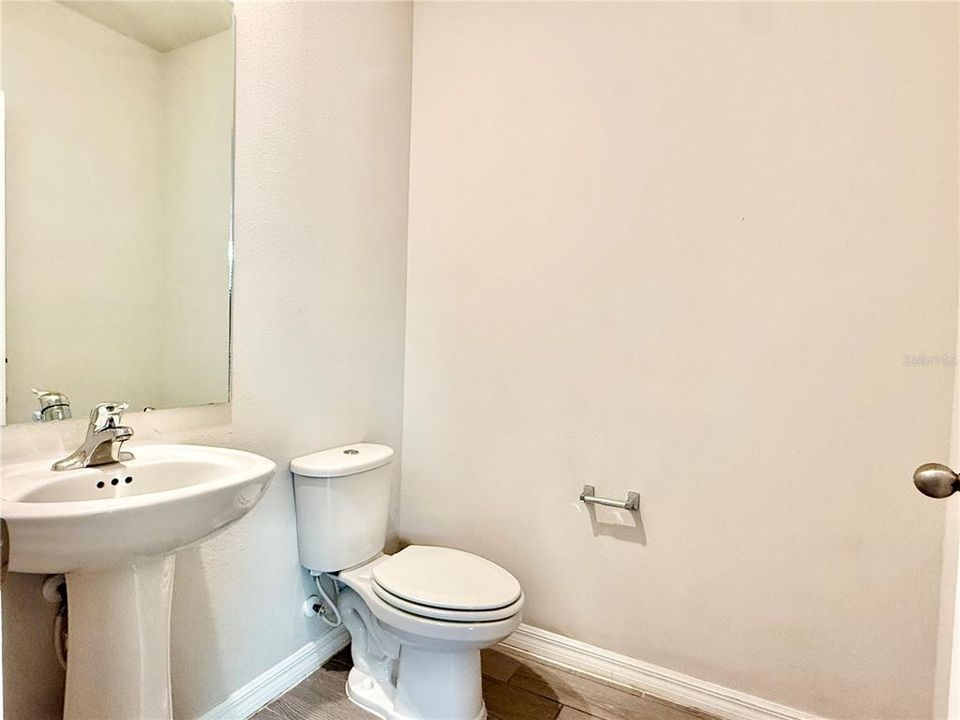 На продажу: $365,000 (4 спален, 2 ванн, 2167 Квадратных фут)