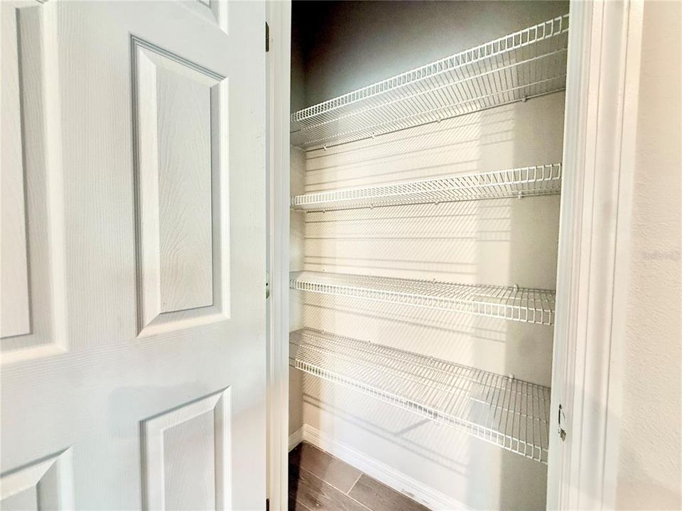 На продажу: $365,000 (4 спален, 2 ванн, 2167 Квадратных фут)