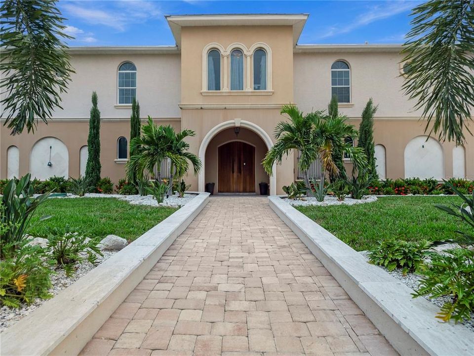 For Sale: $1,349,990 (4 beds, 3 baths, 2489 Square Feet)