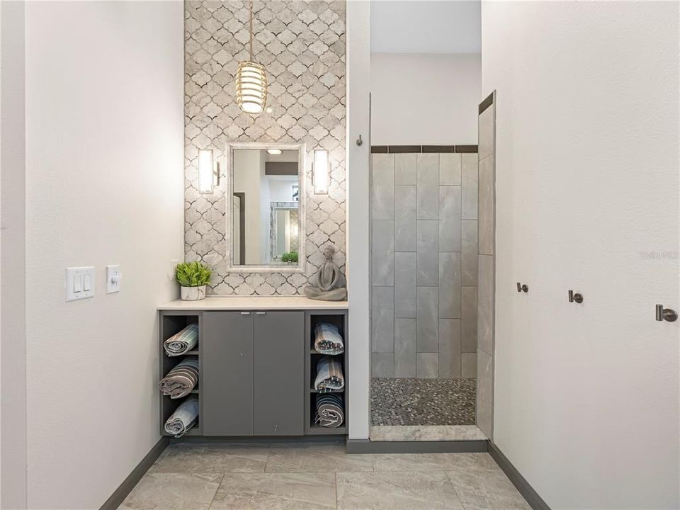 For Sale: $1,349,990 (4 beds, 3 baths, 2489 Square Feet)