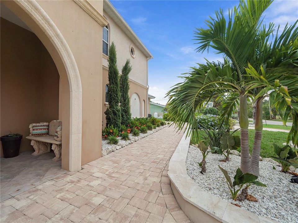 For Sale: $1,349,990 (4 beds, 3 baths, 2489 Square Feet)