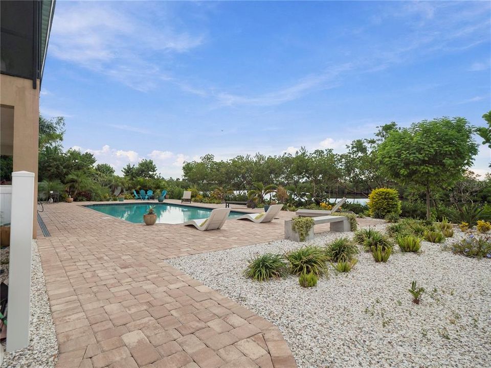 For Sale: $1,349,990 (4 beds, 3 baths, 2489 Square Feet)