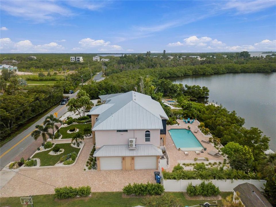For Sale: $1,349,990 (4 beds, 3 baths, 2489 Square Feet)