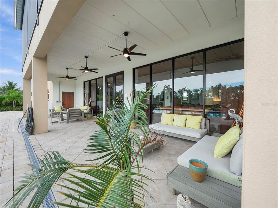 For Sale: $1,349,990 (4 beds, 3 baths, 2489 Square Feet)