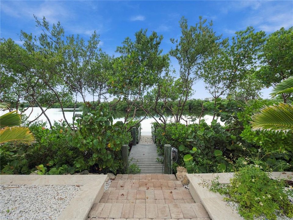For Sale: $1,349,990 (4 beds, 3 baths, 2489 Square Feet)