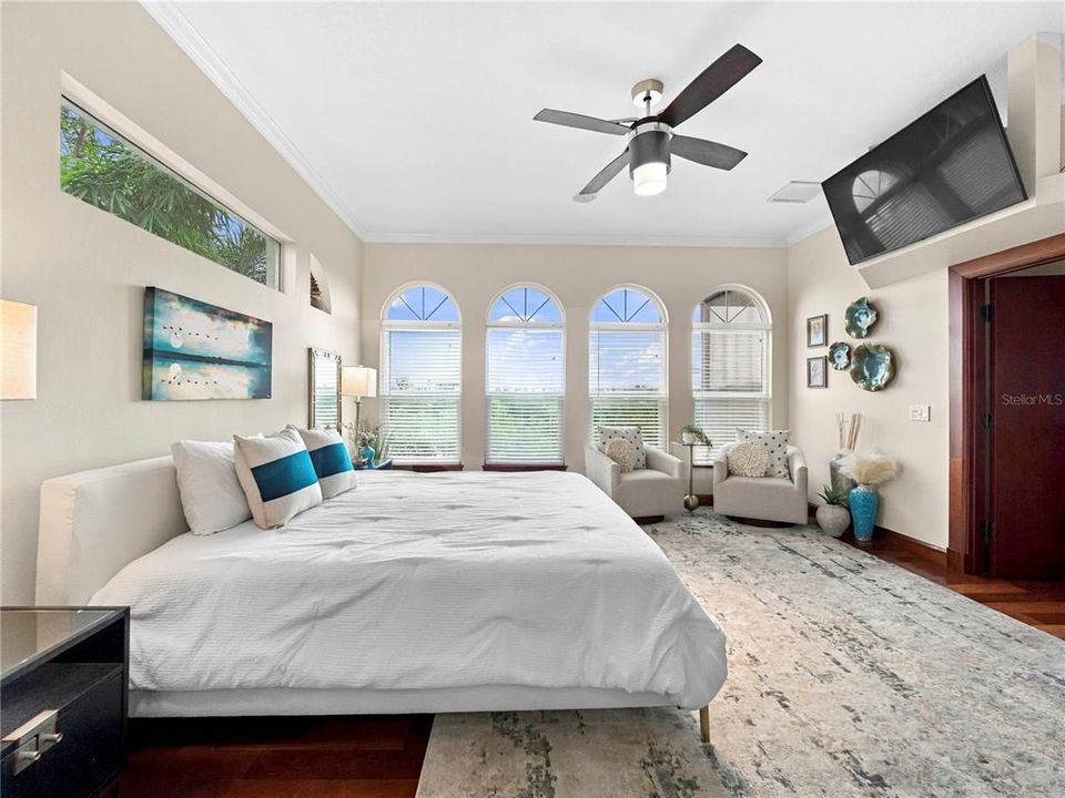 For Sale: $1,349,990 (4 beds, 3 baths, 2489 Square Feet)