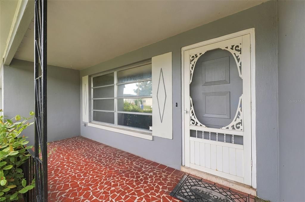 На продажу: $349,999 (2 спален, 2 ванн, 1433 Квадратных фут)