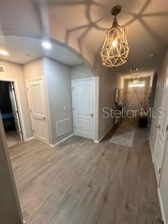 На продажу: $460,000 (4 спален, 2 ванн, 1851 Квадратных фут)