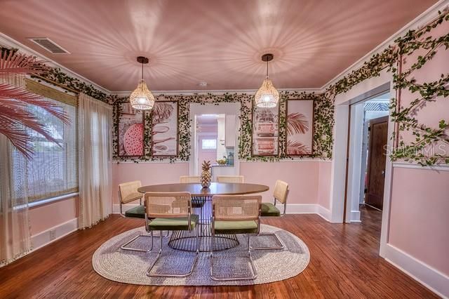 En Venta: $559,900 (2 camas, 2 baños, 1468 Pies cuadrados)