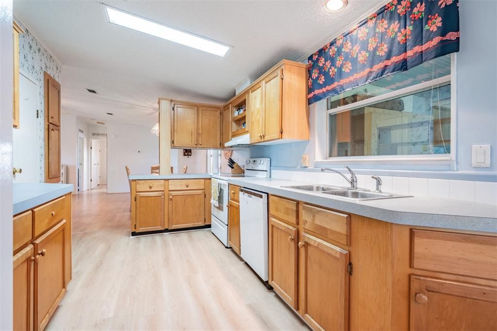En Venta: $199,000 (3 camas, 2 baños, 1512 Pies cuadrados)