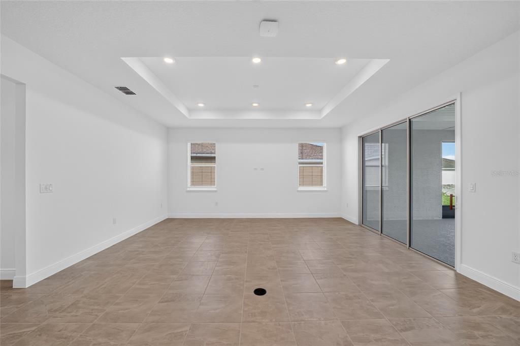 En Venta: $547,540 (3 camas, 3 baños, 2211 Pies cuadrados)
