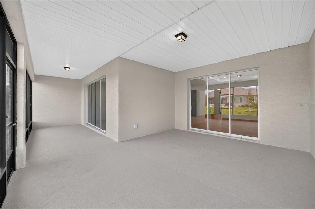 En Venta: $547,540 (3 camas, 3 baños, 2211 Pies cuadrados)