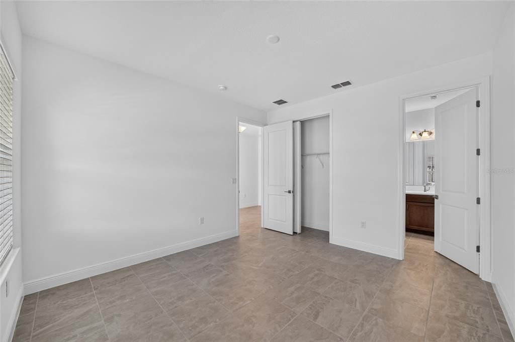 En Venta: $547,540 (3 camas, 3 baños, 2211 Pies cuadrados)