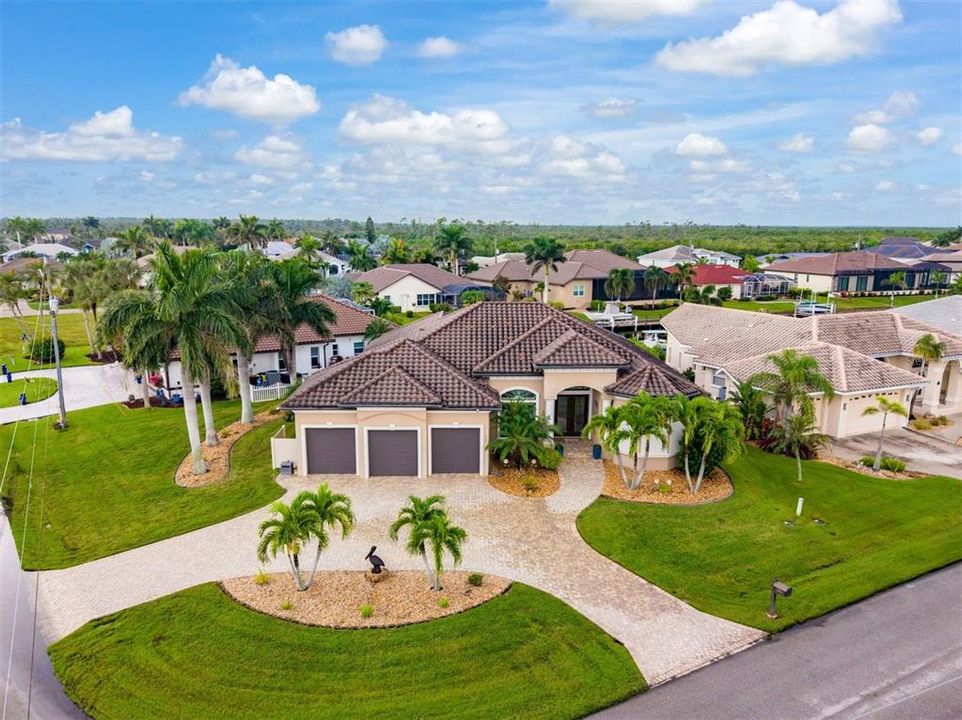 For Sale: $1,150,000 (3 beds, 2 baths, 2457 Square Feet)