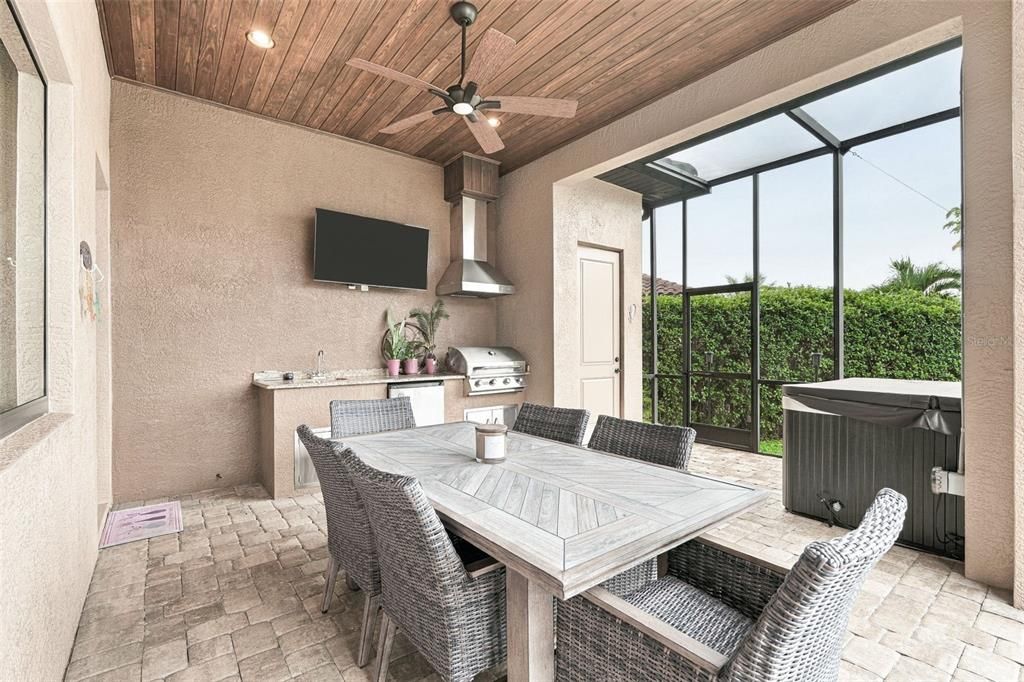 For Sale: $1,150,000 (3 beds, 2 baths, 2457 Square Feet)