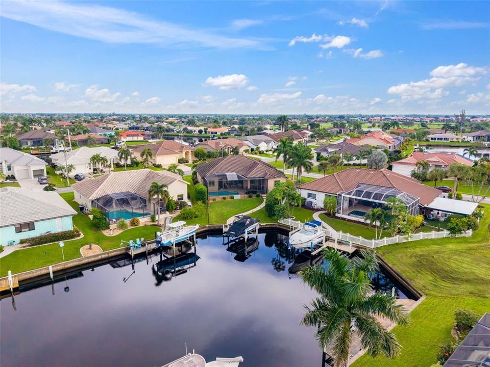For Sale: $1,150,000 (3 beds, 2 baths, 2457 Square Feet)