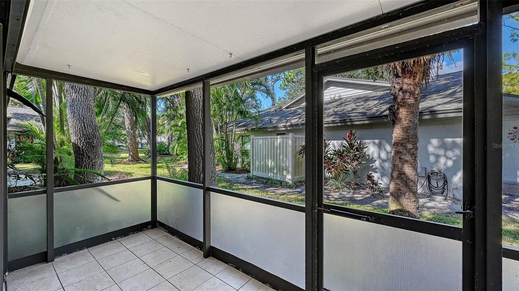 For Rent: $2,800 (2 beds, 2 baths, 1456 Square Feet)