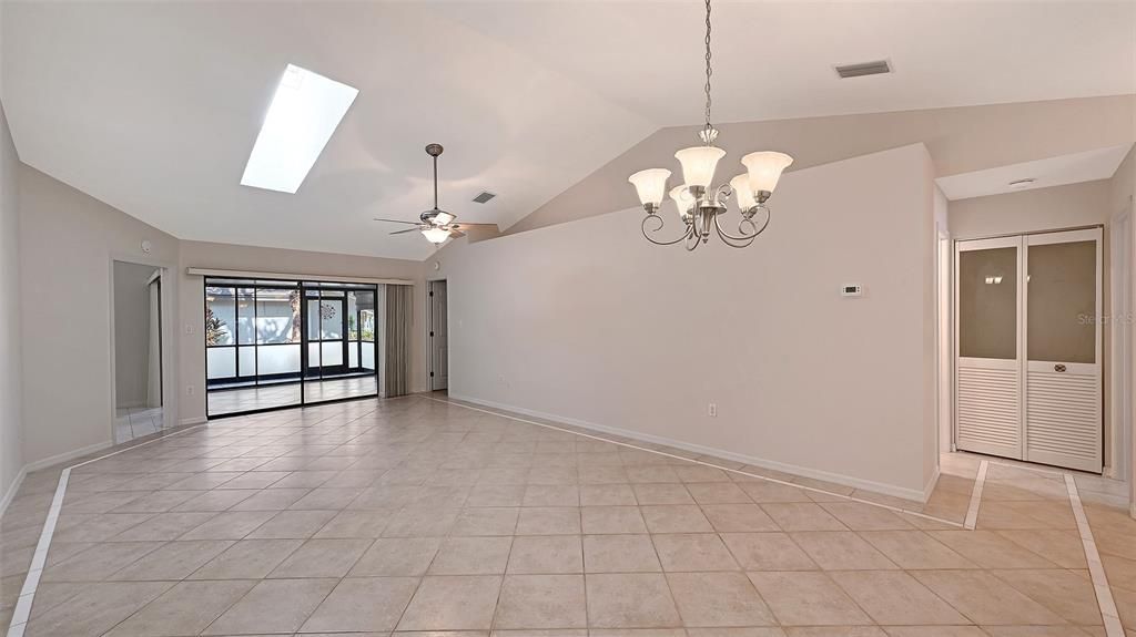 For Rent: $2,800 (2 beds, 2 baths, 1456 Square Feet)