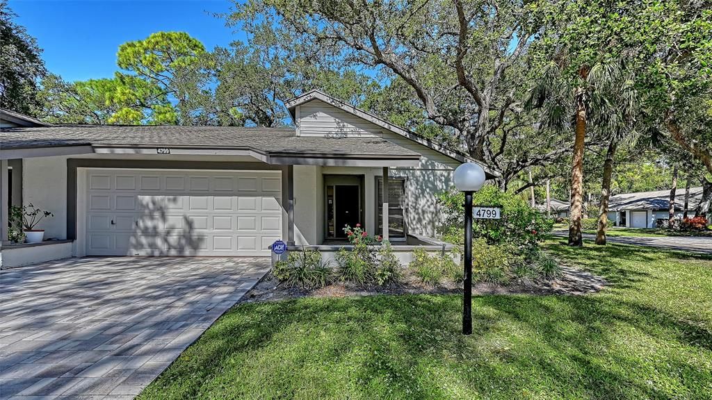For Rent: $2,800 (2 beds, 2 baths, 1456 Square Feet)