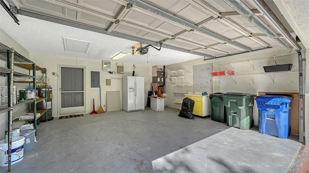 For Rent: $2,800 (2 beds, 2 baths, 1456 Square Feet)