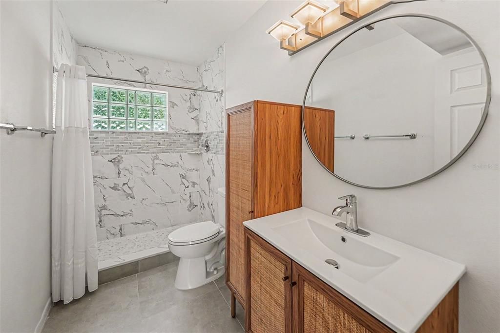 For Sale: $650,000 (4 beds, 3 baths, 2422 Square Feet)