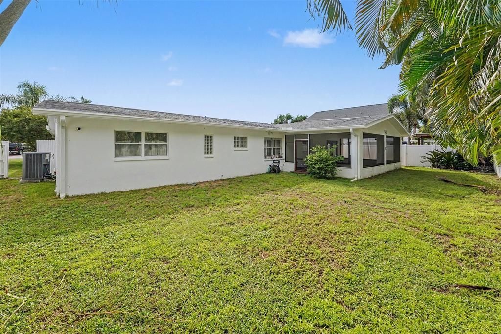 For Sale: $650,000 (4 beds, 3 baths, 2422 Square Feet)