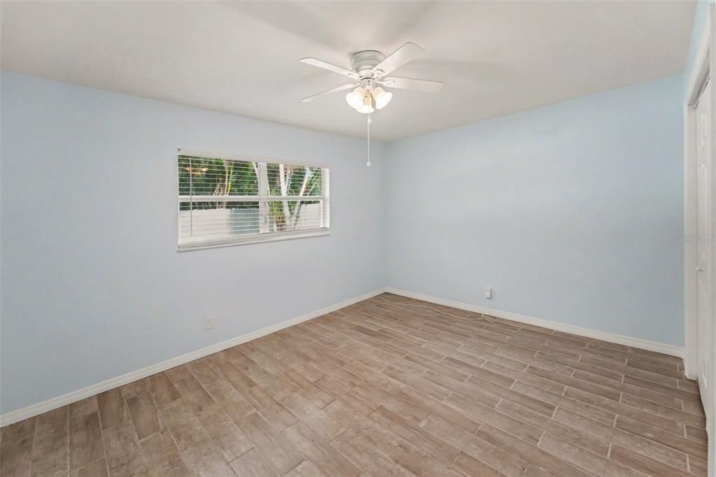 For Sale: $650,000 (4 beds, 3 baths, 2422 Square Feet)
