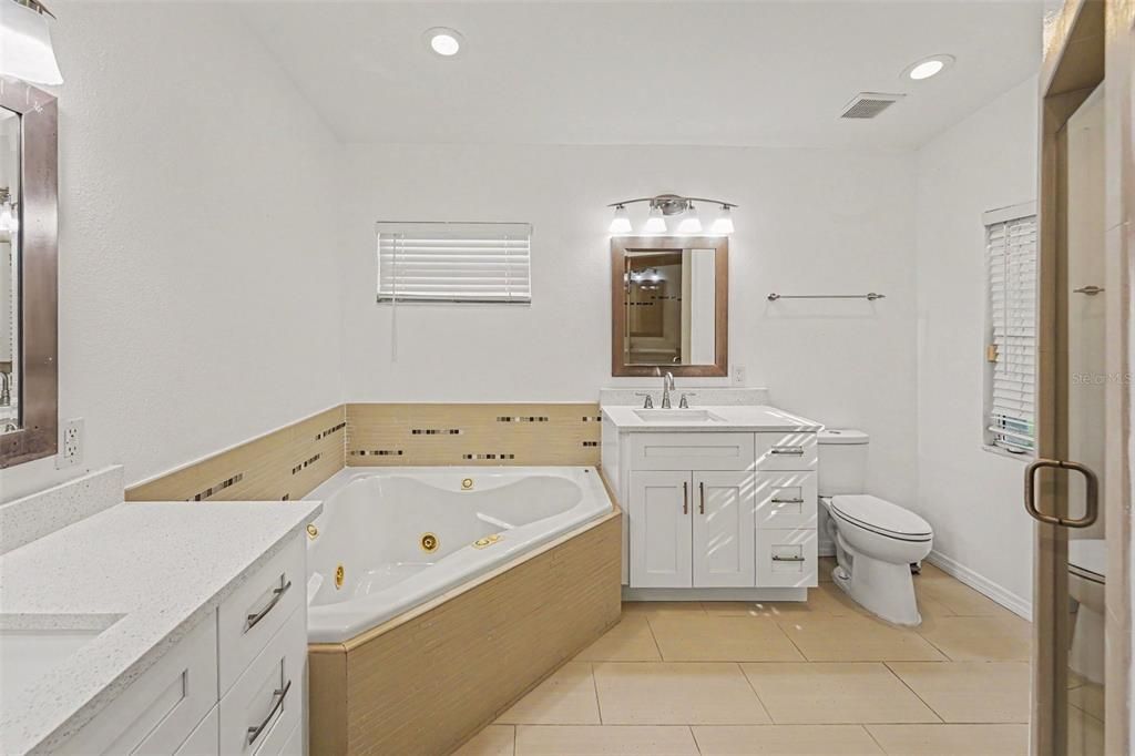 For Sale: $650,000 (4 beds, 3 baths, 2422 Square Feet)