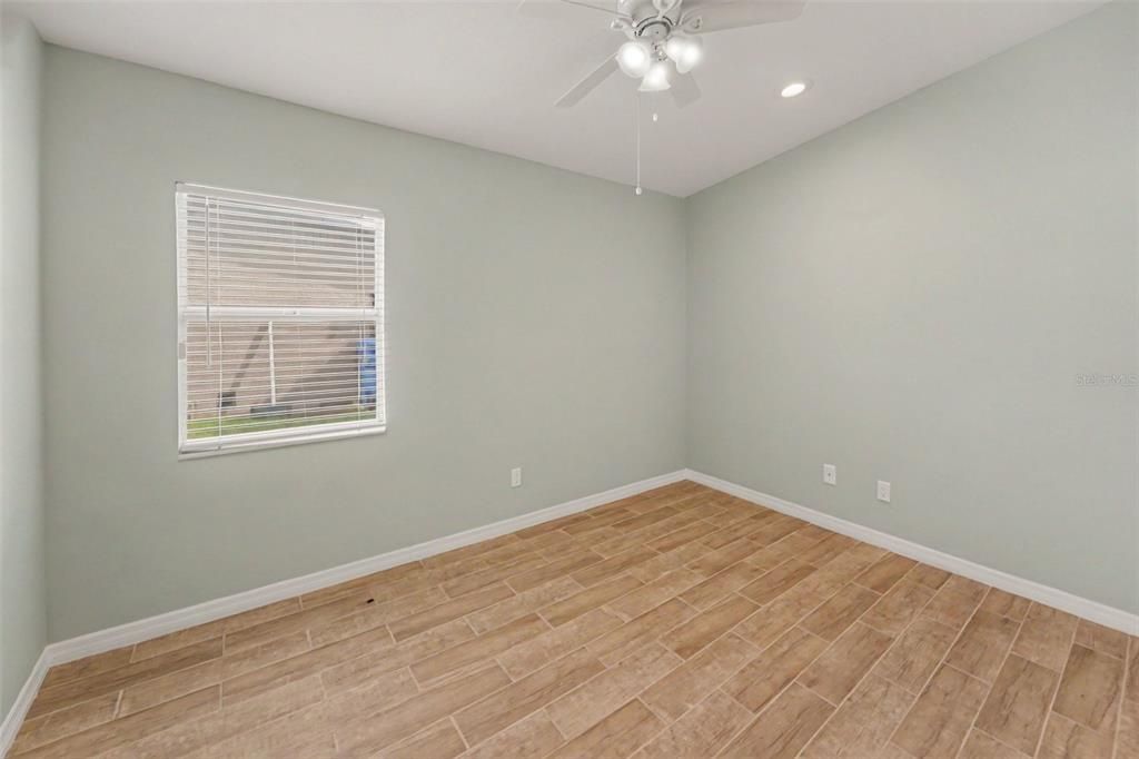 For Sale: $650,000 (4 beds, 3 baths, 2422 Square Feet)