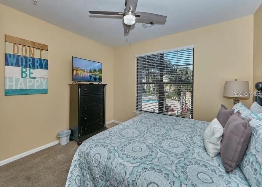En Venta: $185,000 (4 camas, 3 baños, 1437 Pies cuadrados)