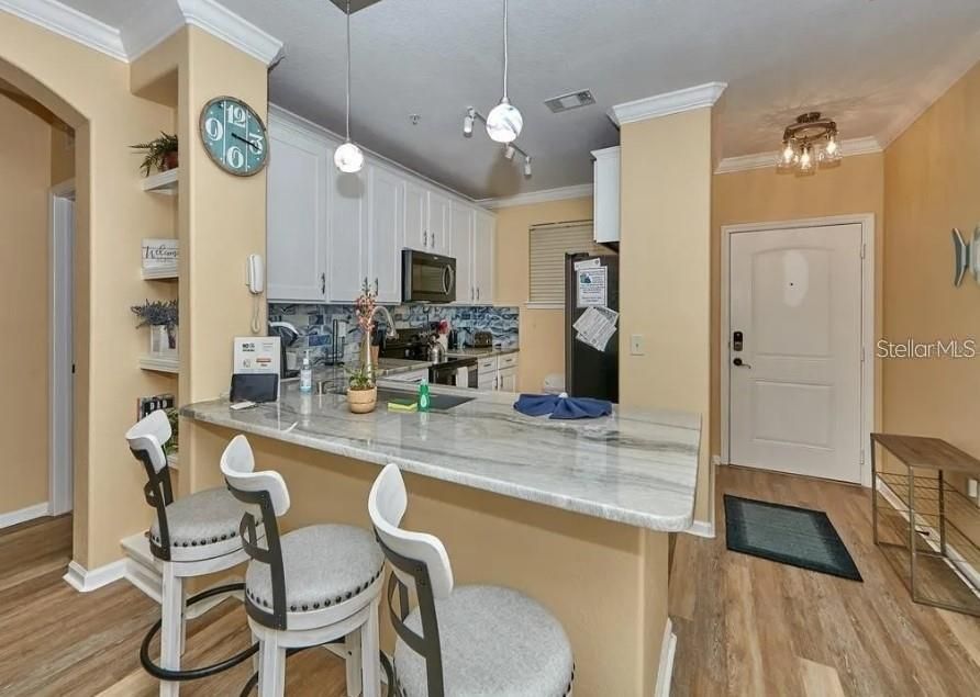En Venta: $185,000 (4 camas, 3 baños, 1437 Pies cuadrados)