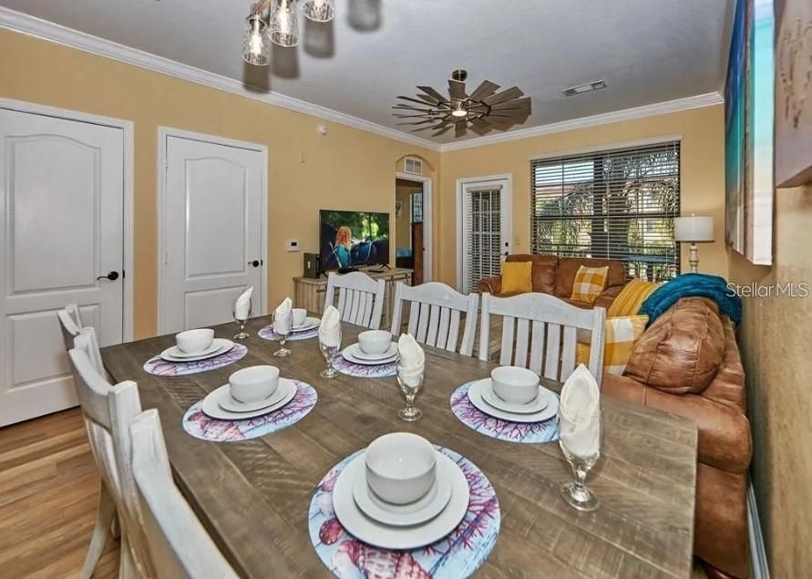 En Venta: $185,000 (4 camas, 3 baños, 1437 Pies cuadrados)