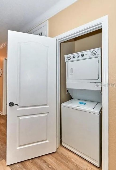 En Venta: $185,000 (4 camas, 3 baños, 1437 Pies cuadrados)