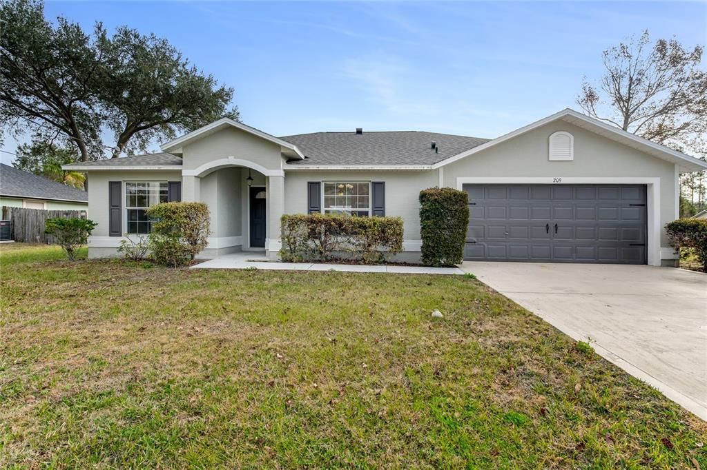 For Sale: $305,000 (3 beds, 2 baths, 1571 Square Feet)
