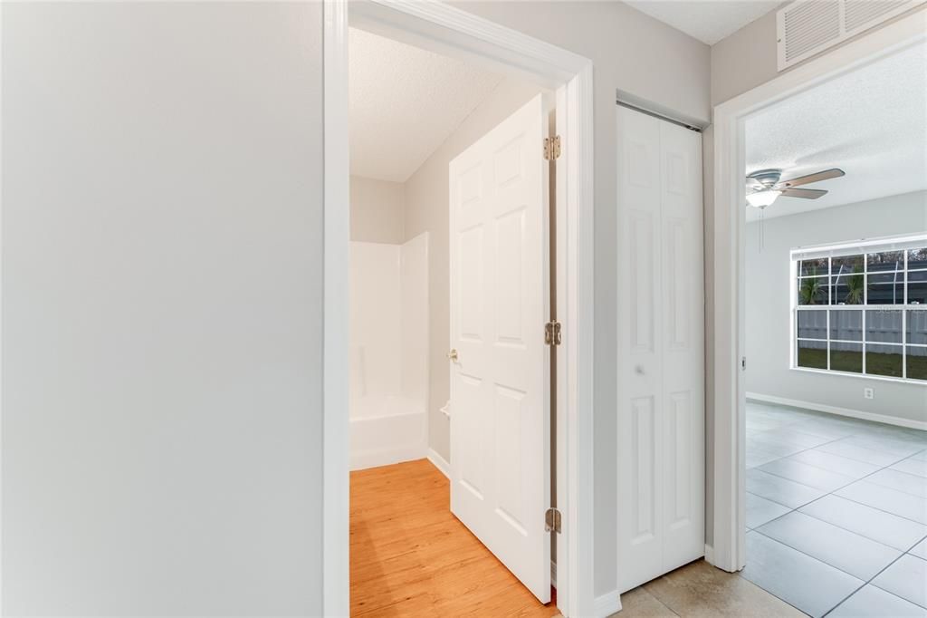 For Sale: $305,000 (3 beds, 2 baths, 1571 Square Feet)