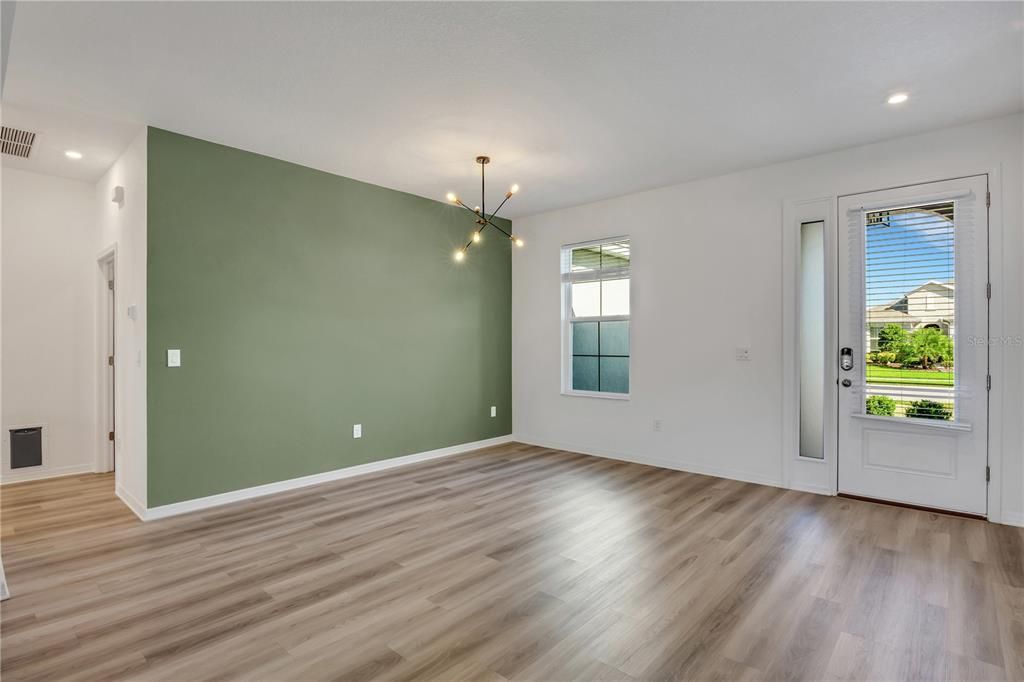 En Renta: $2,795 (3 camas, 2 baños, 2316 Pies cuadrados)