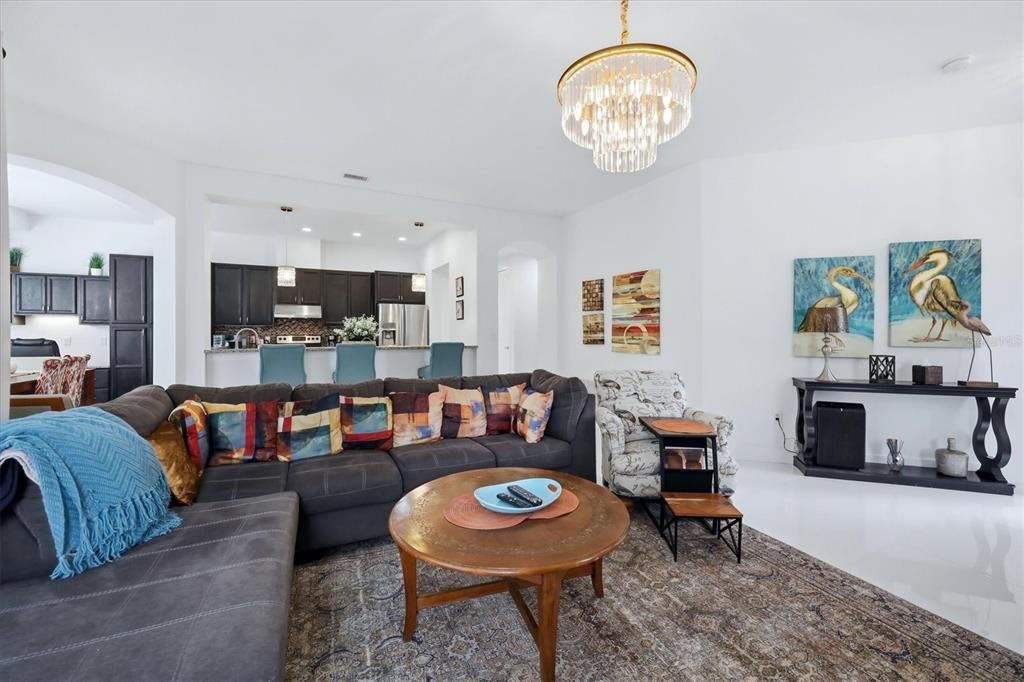 В аренду: $5,900 (4 спален, 3 ванн, 2039 Квадратных фут)