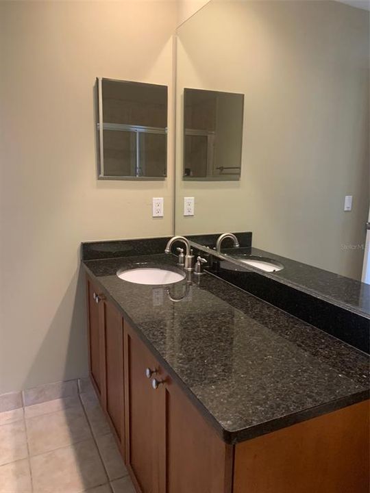 For Rent: $1,500 (2 beds, 2 baths, 1126 Square Feet)
