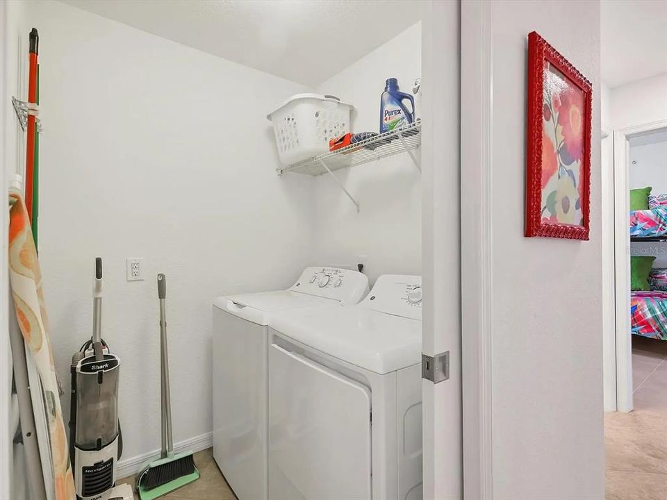 На продажу: $439,900 (2 спален, 2 ванн, 1462 Квадратных фут)