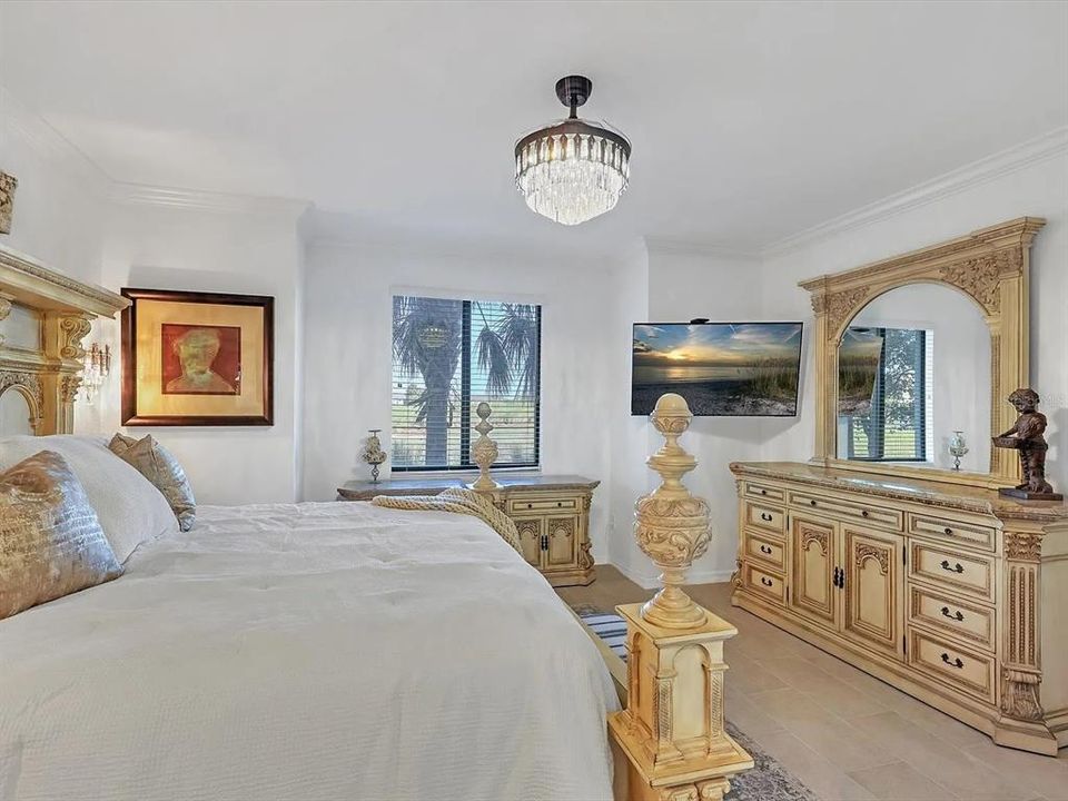 На продажу: $439,900 (2 спален, 2 ванн, 1462 Квадратных фут)