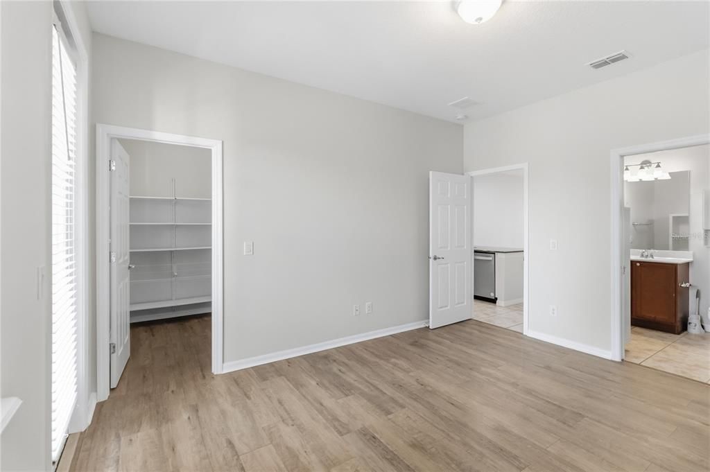 В аренду: $2,950 (4 спален, 3 ванн, 1830 Квадратных фут)