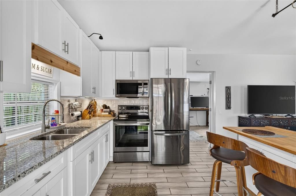 En Venta: $770,000 (4 camas, 3 baños, 2176 Pies cuadrados)