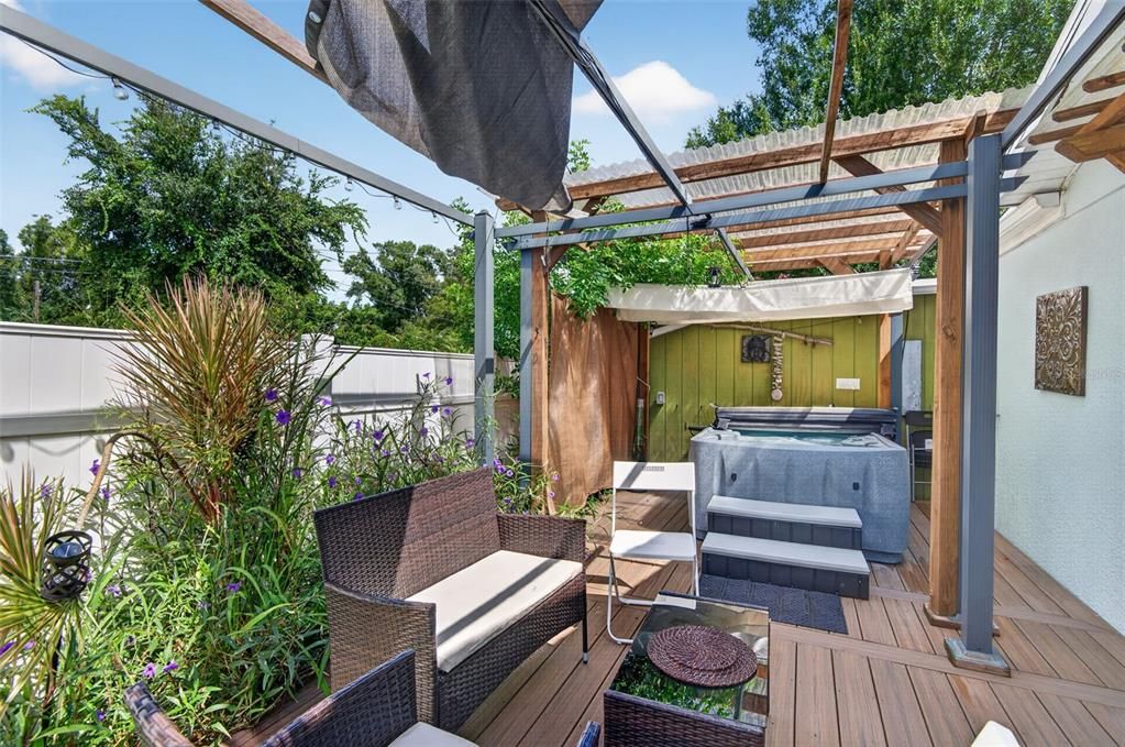 En Venta: $770,000 (4 camas, 3 baños, 2176 Pies cuadrados)