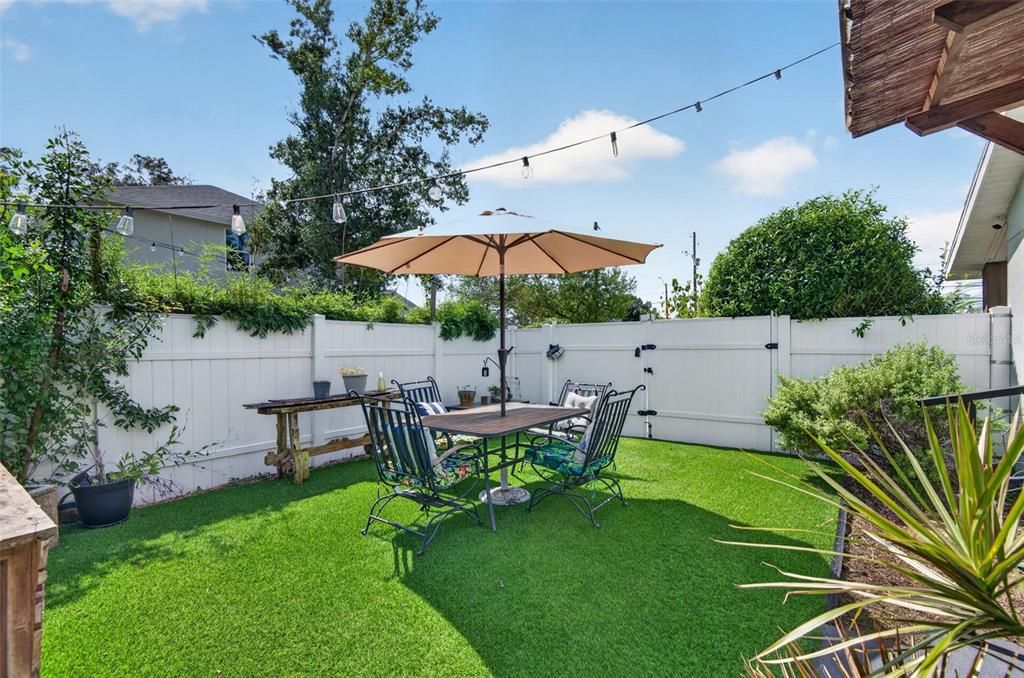 En Venta: $770,000 (4 camas, 3 baños, 2176 Pies cuadrados)