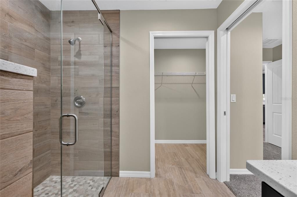For Sale: $240,000 (3 beds, 2 baths, 1286 Square Feet)