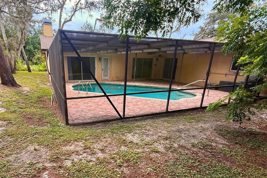 En Renta: $2,500 (3 camas, 2 baños, 2154 Pies cuadrados)