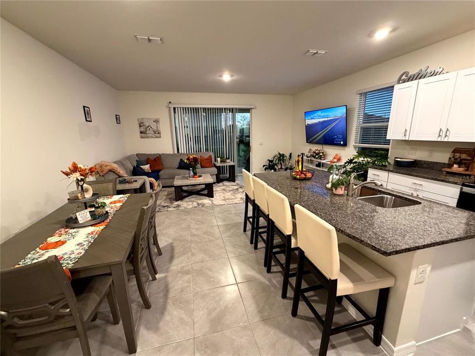 For Sale: $316,400 (3 beds, 2 baths, 1758 Square Feet)