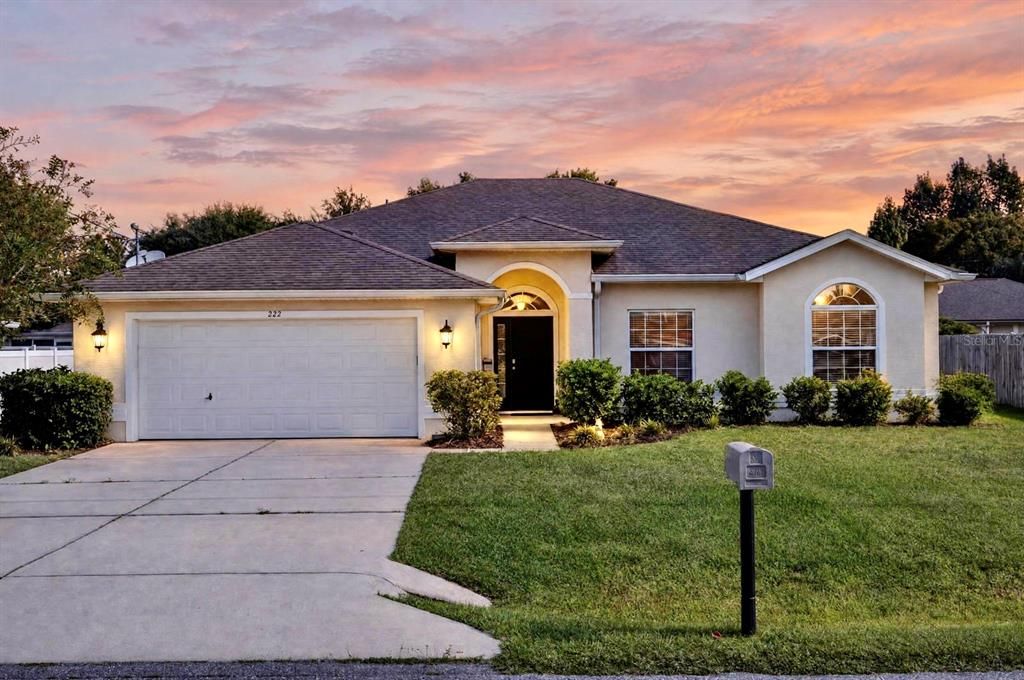 For Sale: $344,900 (3 beds, 2 baths, 1832 Square Feet)