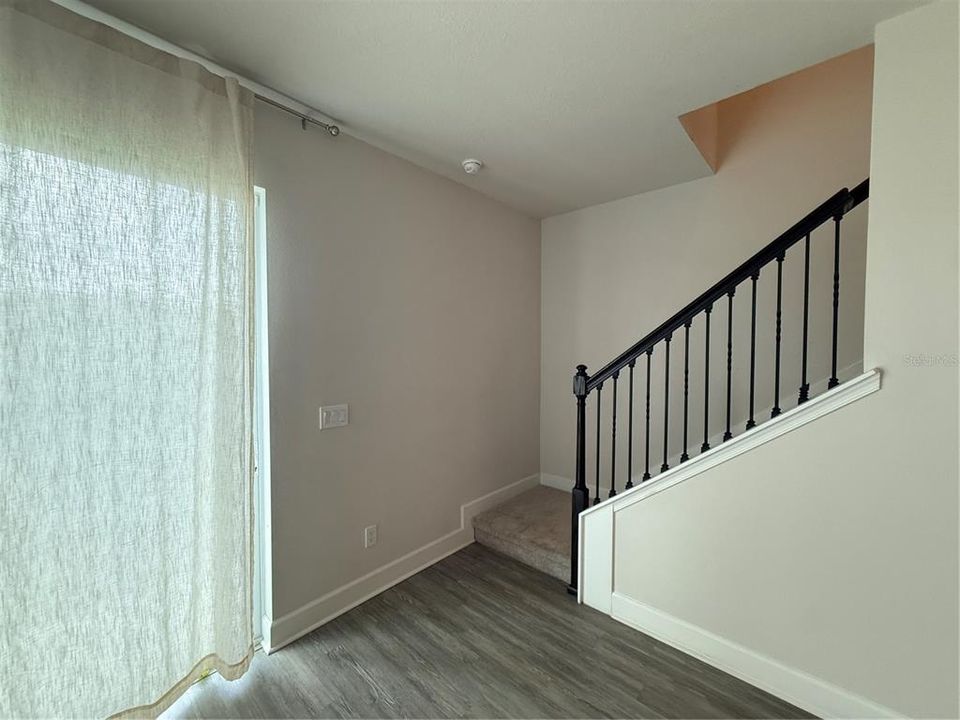 В аренду: $2,600 (3 спален, 2 ванн, 1833 Квадратных фут)